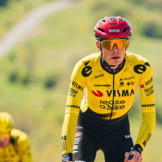 CamelBak x Team Visma | Lease a Bike